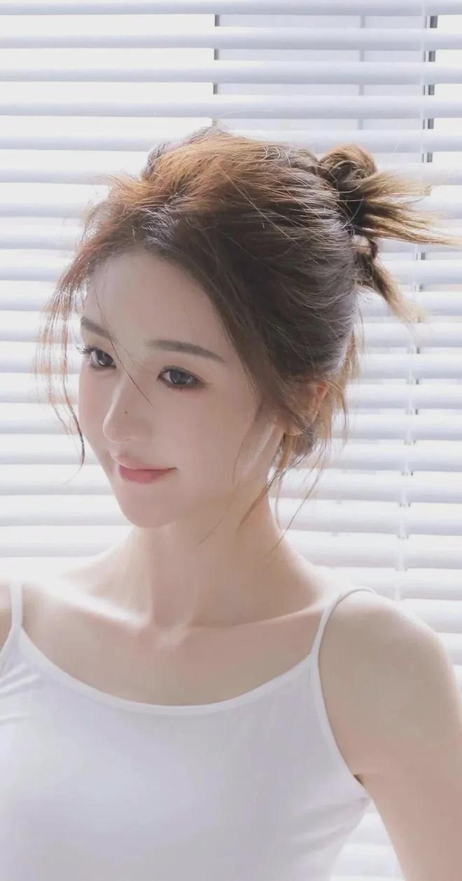 开云真人-高清mv无字幕短视频素材央视直播